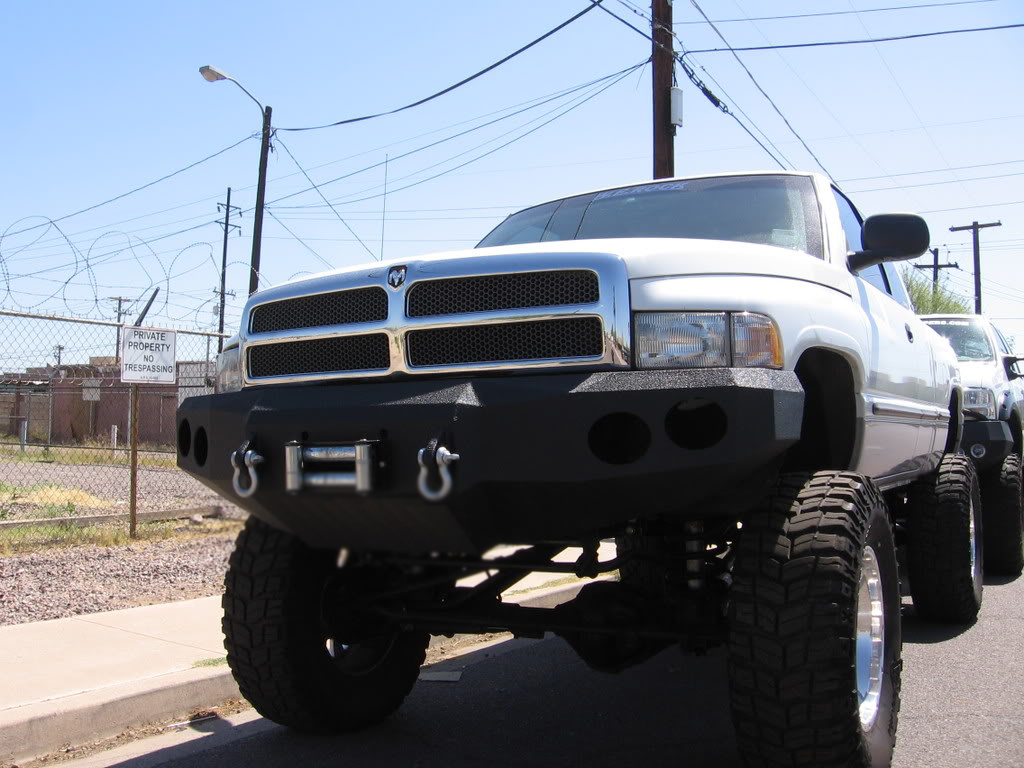 94-02 Dodge 2500 Front Base Bumper 94-02 Dodge 2500 Front Base Bumper