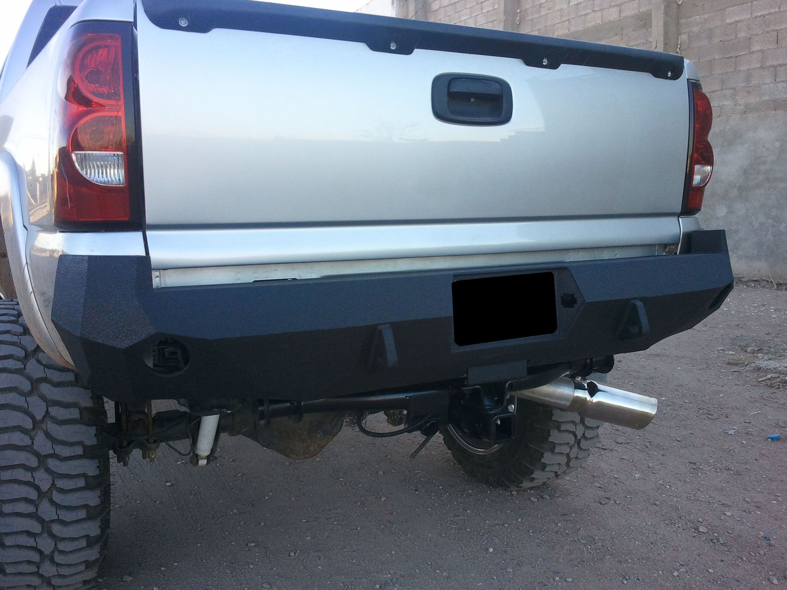 03-07 GMC 1500 Rear Base Bumper 03-07 GMC 1500 Rear Base Bumper